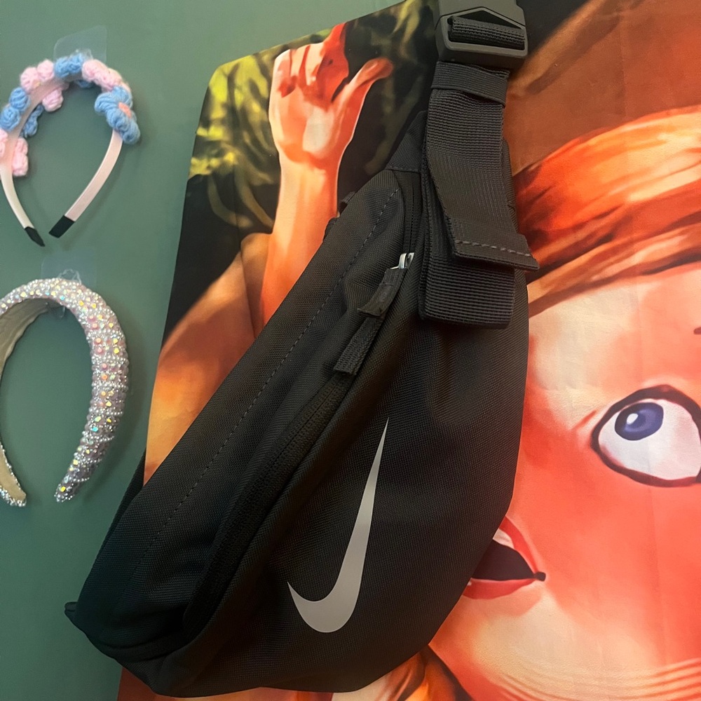Nike Black fanny pack with grey  Logo NWOT